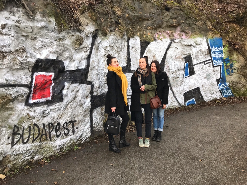 graffiti and three girls